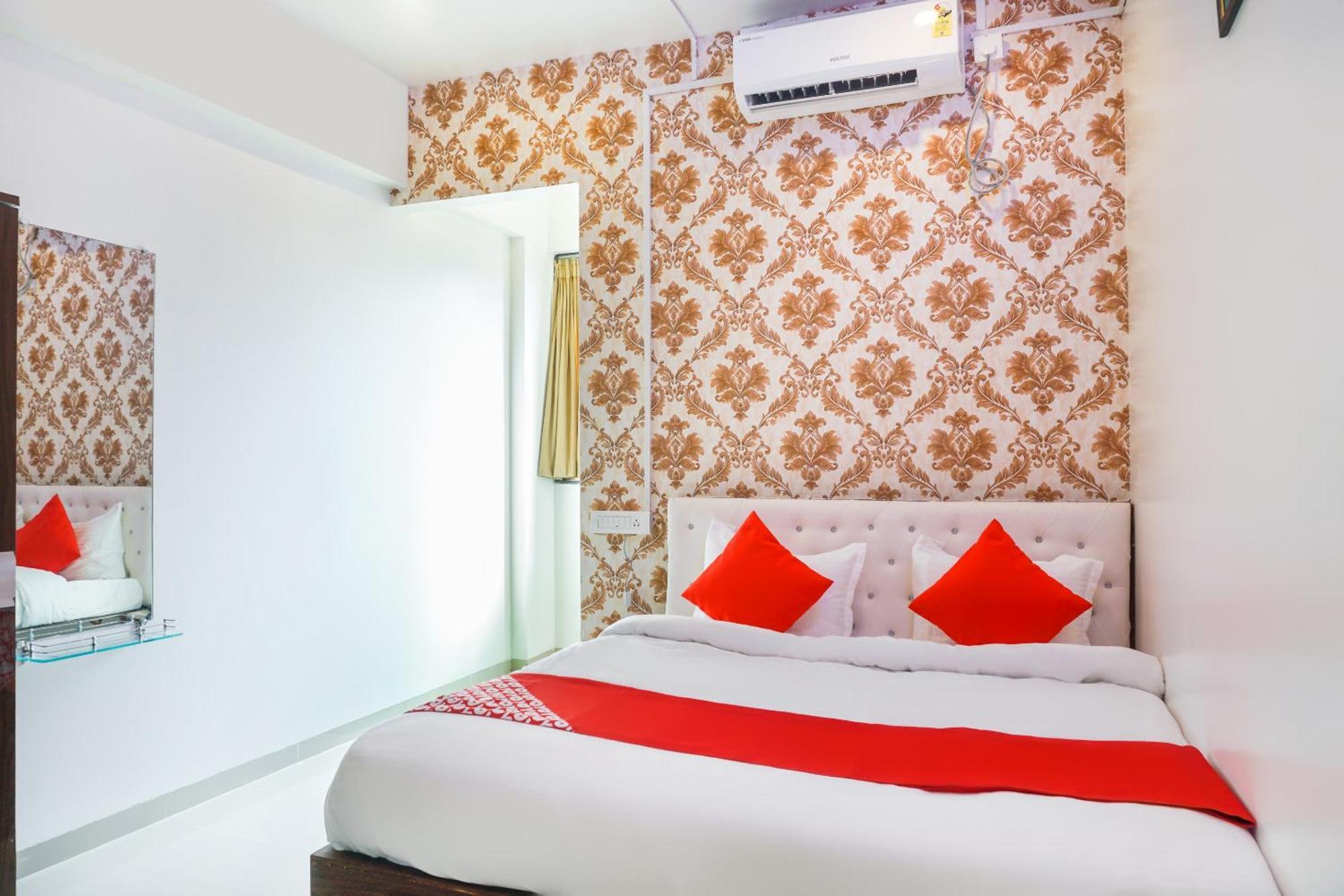 Hotel O Nitya Executive Phursungi Exterior photo